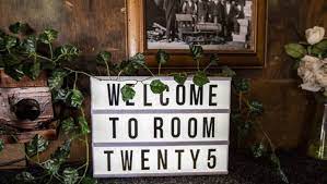 ROOM TWENTY5